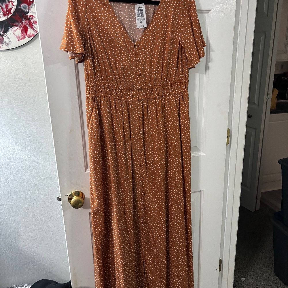Torrid polka dot maxi dress 00x